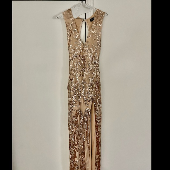 CLUB L Beautiful Sequined Dress! - Picture 7 of 8